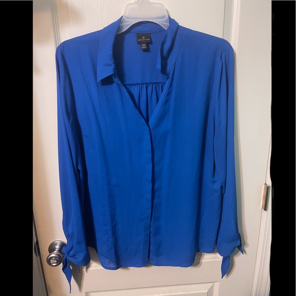 Worthington ladies button up blouse